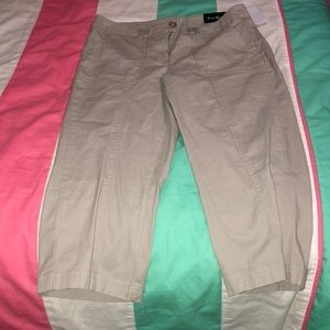 Kim Rogers Khaki Capris